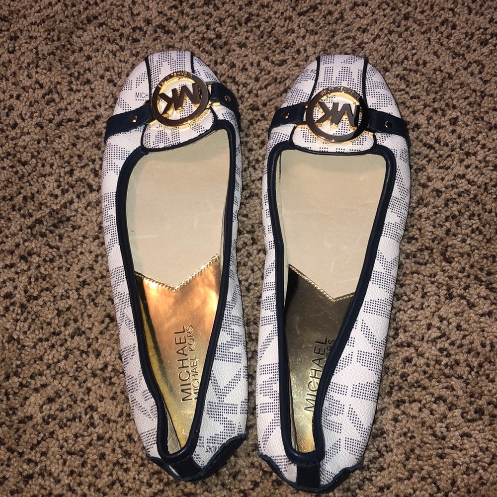 Michael Kors Flats!